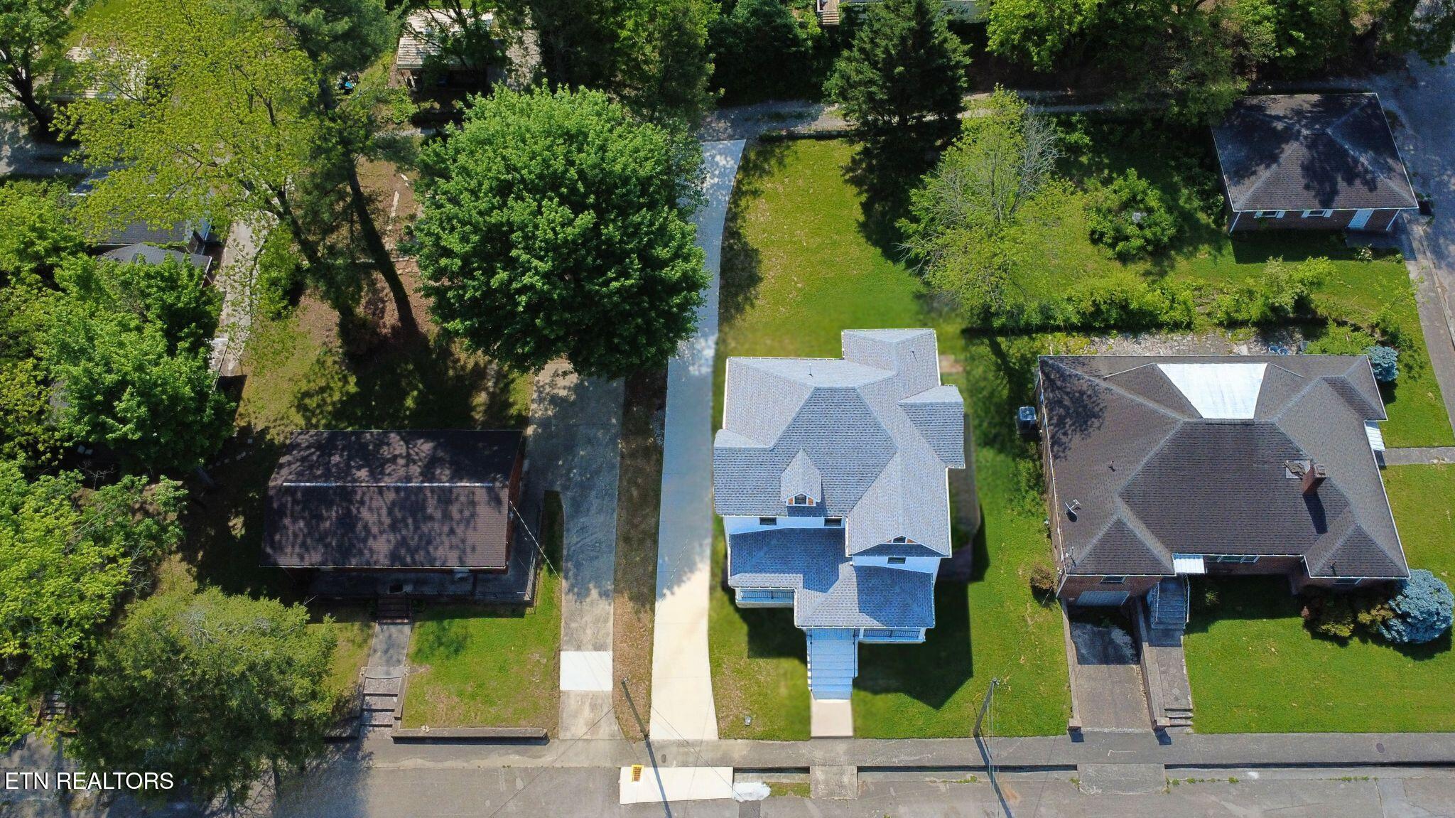 115 Roane St