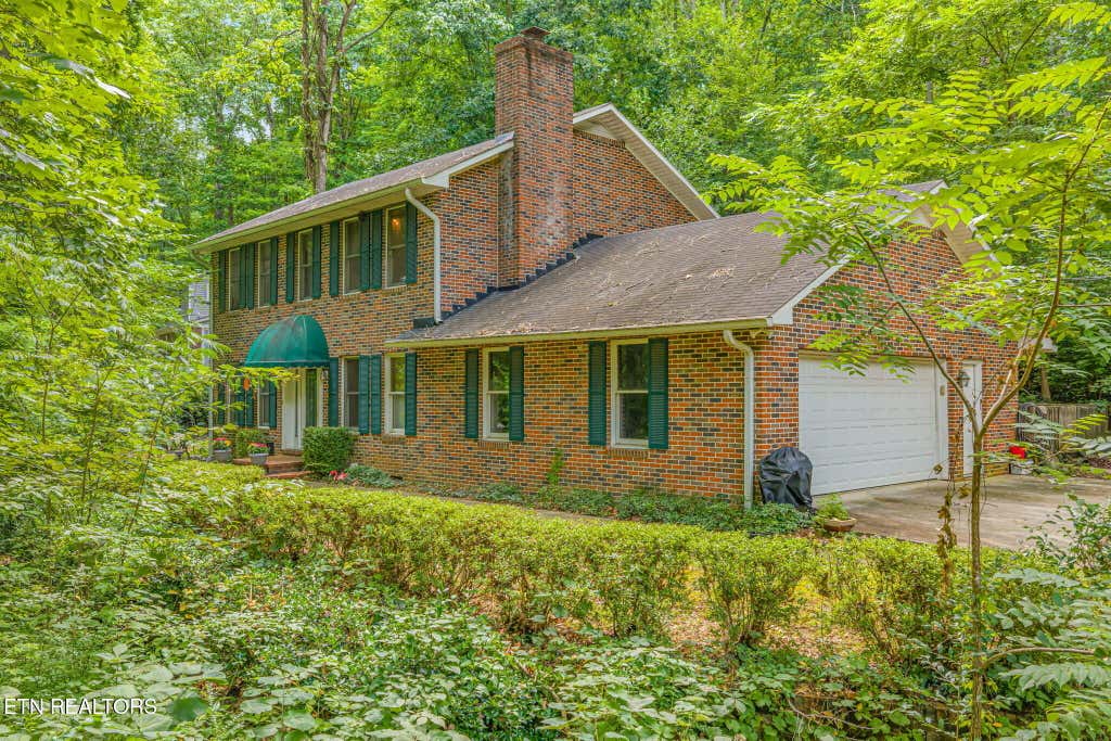 Photo of 1130 W Outer Drive, Oak Ridge, TN 37830 (MLS # 1350729)