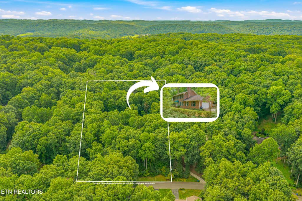Photo of 1130 W Outer Drive, Oak Ridge, TN 37830 (MLS # 1350729)