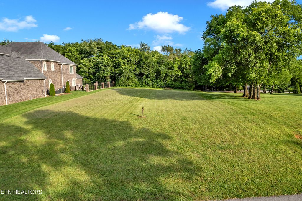 Photo of 3263 Lowes Landing, Louisville, TN 37777 (MLS # 1264575)