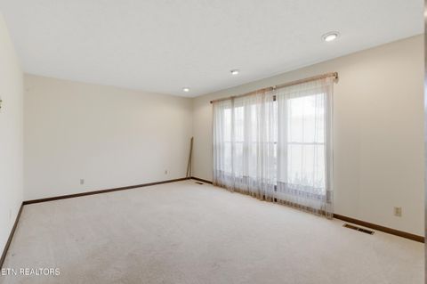 Tiny photo for 4217 Us Highway 411, Maryville, TN 37801 (MLS # 1328273)