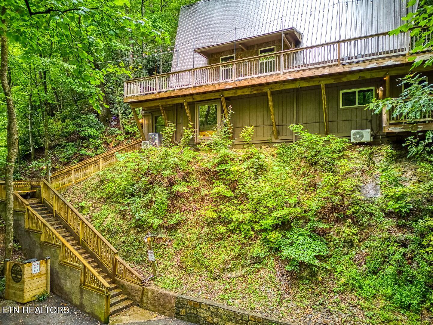 1134 Ski Mountain Rd