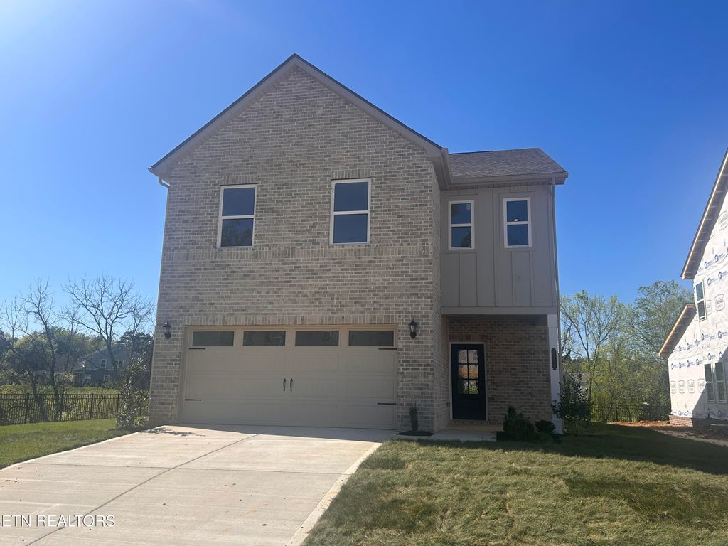 Photo of 12733 Duckfoot Lane (Lot 15) Ln, Farragut, TN 37934 (MLS # 1277372)