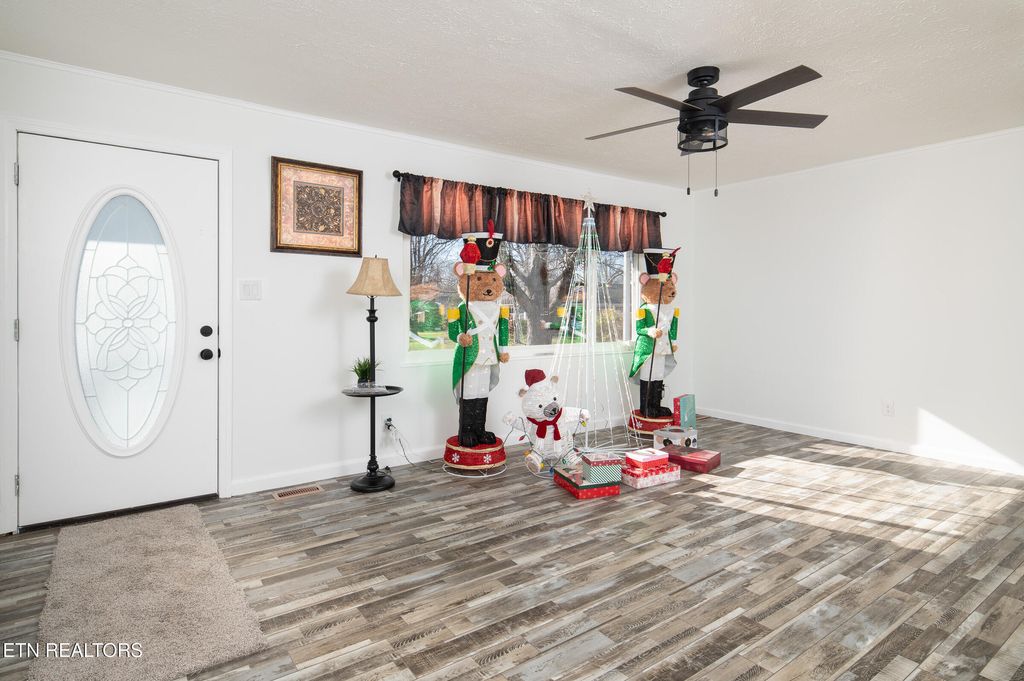 Photo of 108 Seminole Drive, Maryville, TN 37804 (MLS # 1322908)