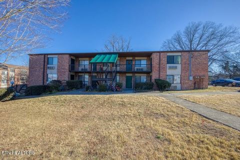 Photo of 2733 Jersey Avenue Ave #C303, Knoxville, TN 37919 (MLS # 1324768)