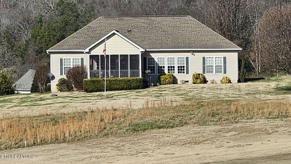Photo of 236 Ganega Tr, Vonore, TN 37885 (MLS # 1323864)