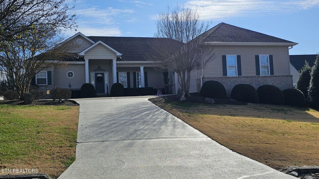 Photo of 236 Ganega Tr, Vonore, TN 37885 (MLS # 1323864)