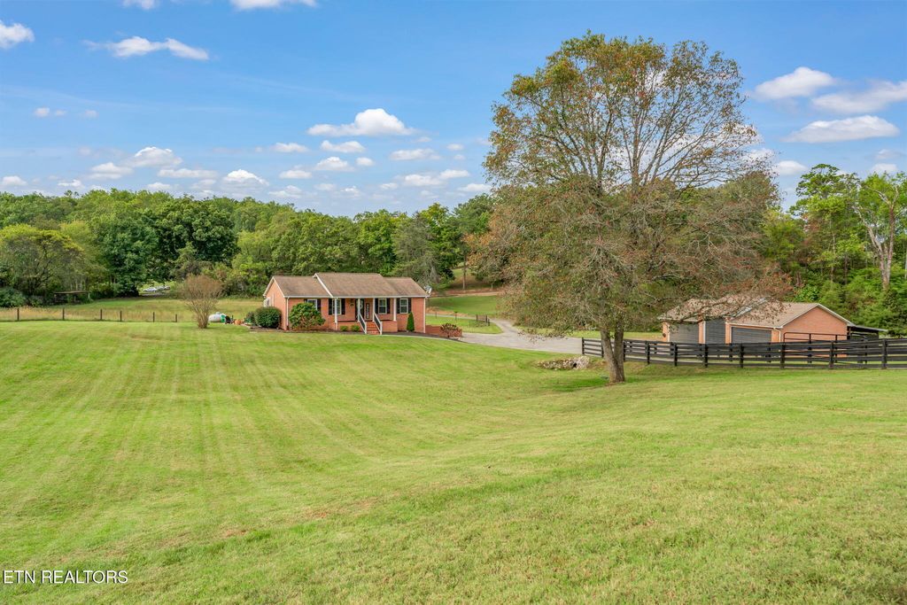 Photo of 4853 Shady Rd, Strawberry Plains, TN 37871 (MLS # 1318119)