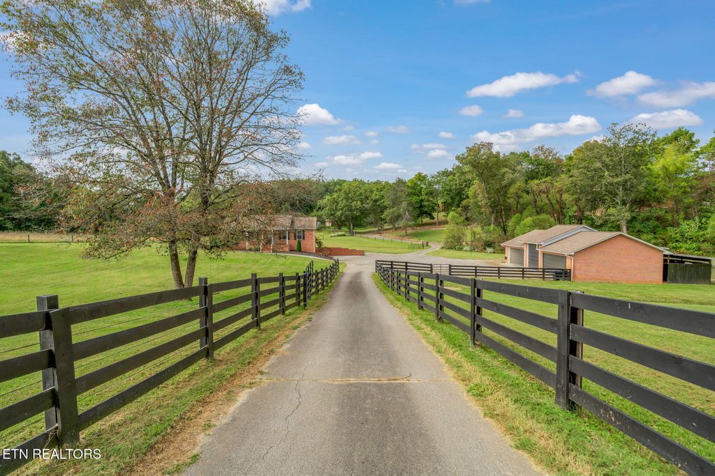 Photo of 4853 Shady Rd, Strawberry Plains, TN 37871 (MLS # 1318119)