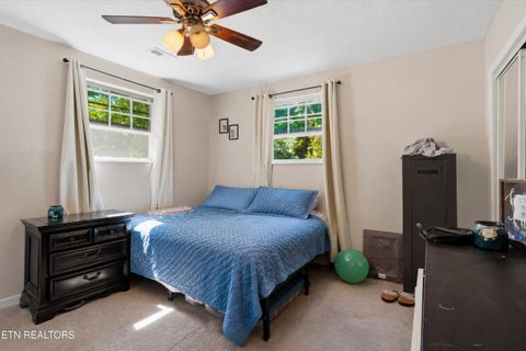 Tiny photo for 911 Coker Rd, Maryville, TN 37801 (MLS # 1341011)