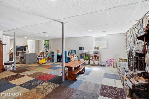 Tiny photo for 911 Coker Rd, Maryville, TN 37801 (MLS # 1341011)