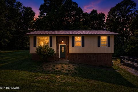 Tiny photo for 911 Coker Rd, Maryville, TN 37801 (MLS # 1341011)