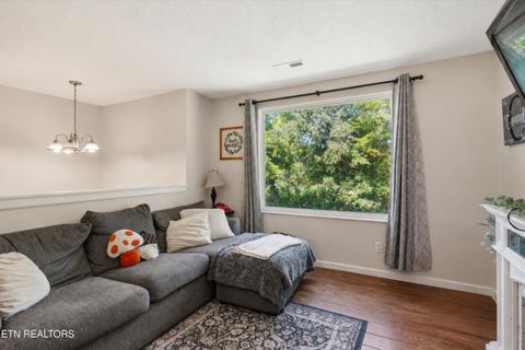 Tiny photo for 911 Coker Rd, Maryville, TN 37801 (MLS # 1341011)