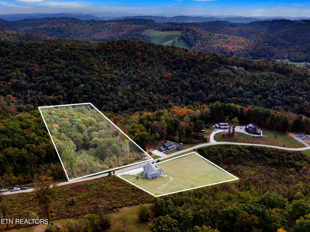 Photo of 301 Mountain Way, Sharps Chapel, TN 37866 (MLS # 1319807)