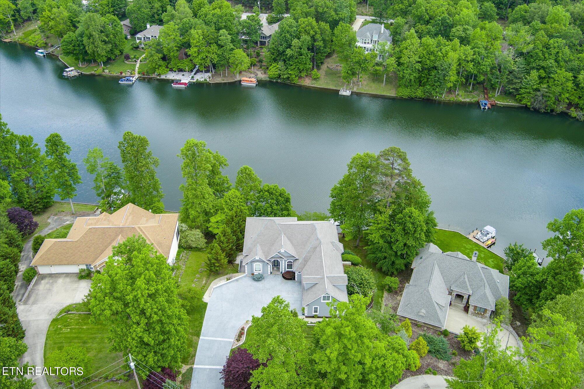 145 Pineridge Loop