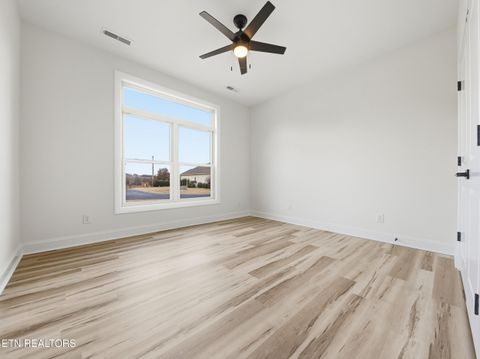 Tiny photo for 180 Kahite Greens Place, Vonore, TN 37885 (MLS # 1328537)