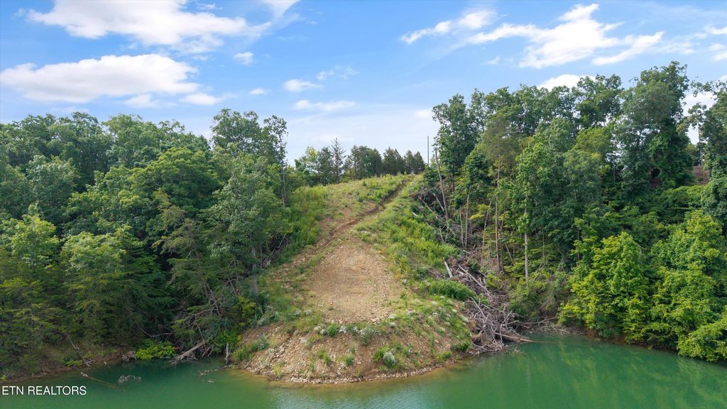 Photo of 2 Windy Cove Way, Sevierville, TN 37876 (MLS # 1337841)