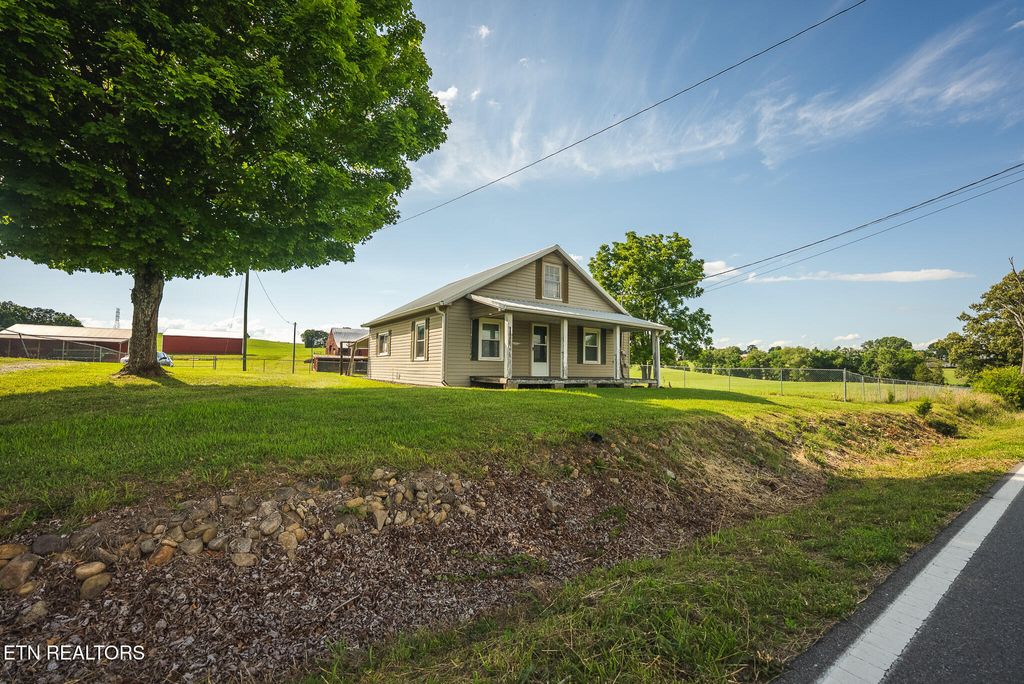 Photo of 163032 Silver City Rd, Whitesburg, TN 37891 (MLS # 1346177)