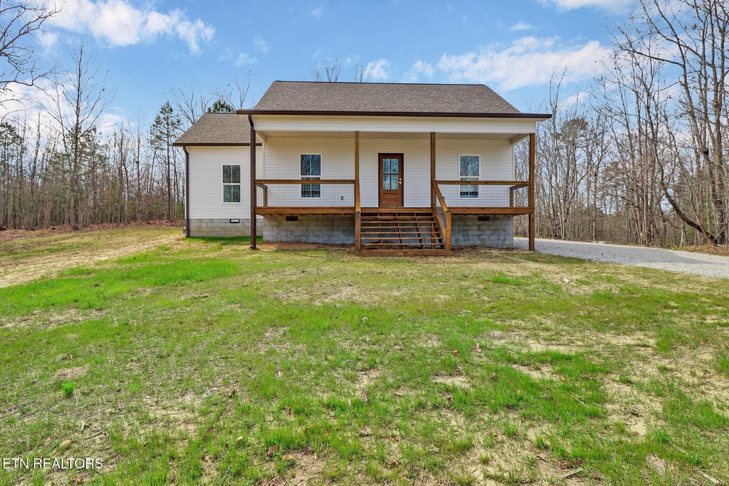 Photo of 817 Dulog Tr, Jamestown, TN 38556 (MLS # 1333919)