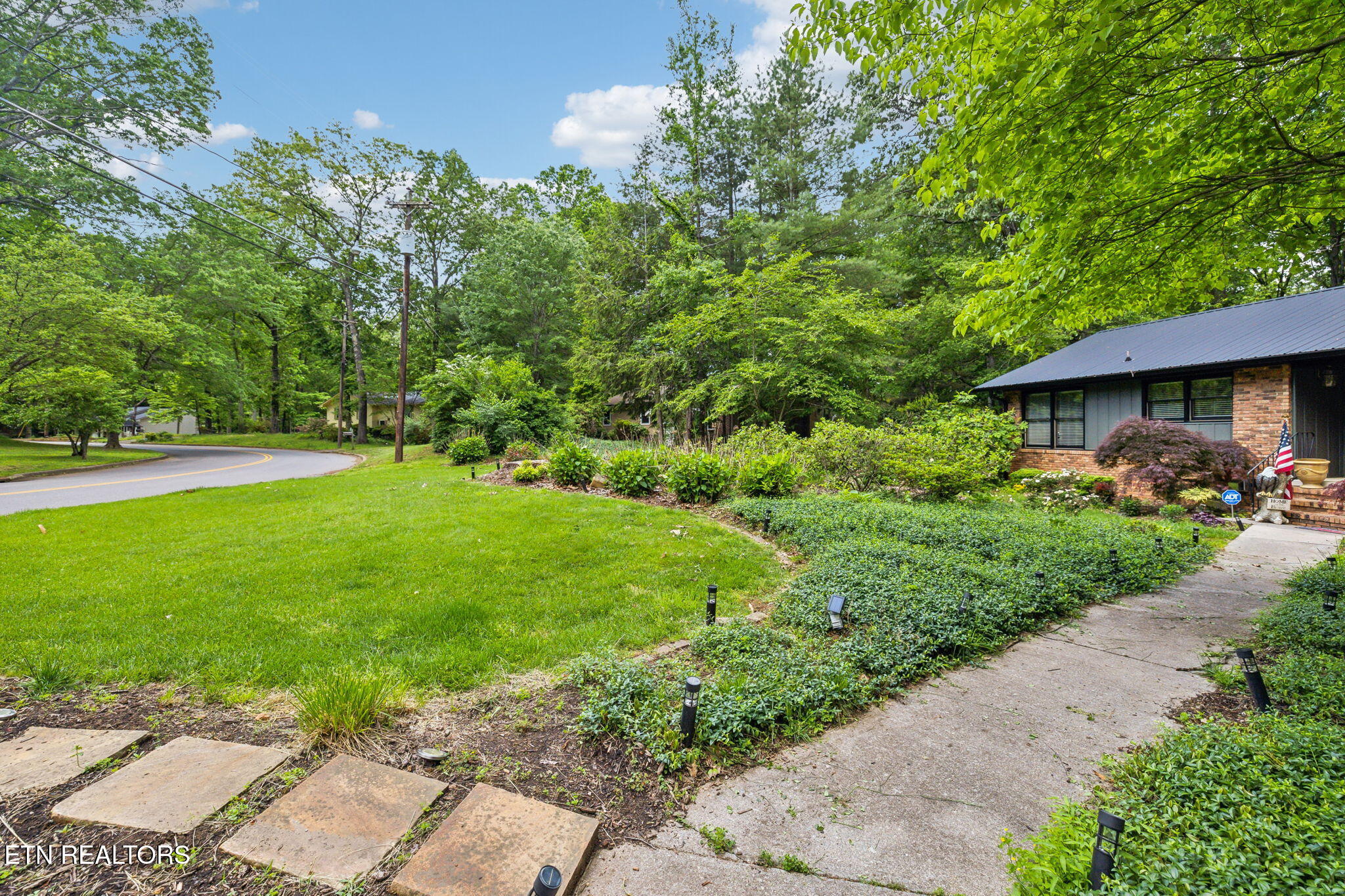 1078 W Outer Drive