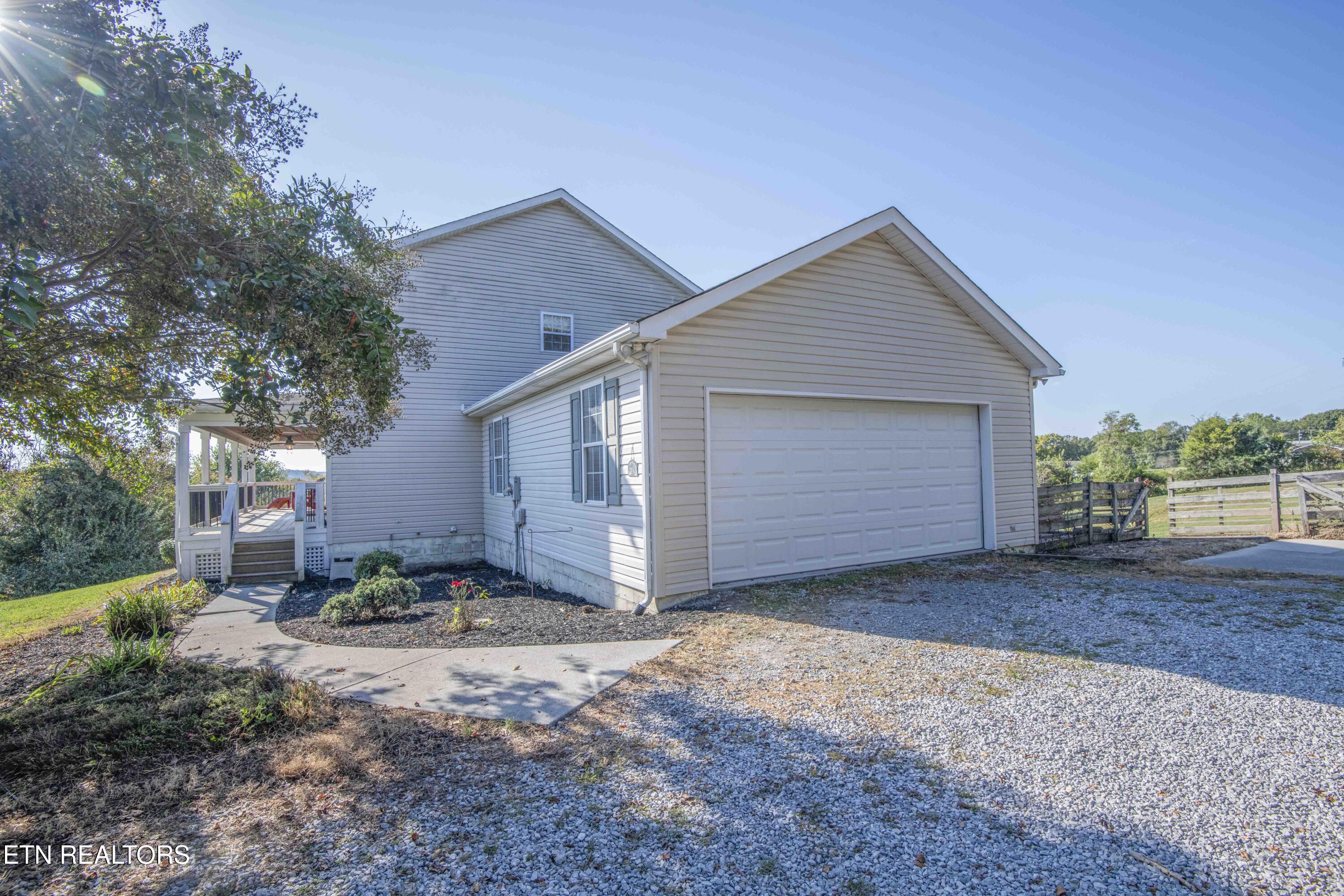 920 W Copeland Drive