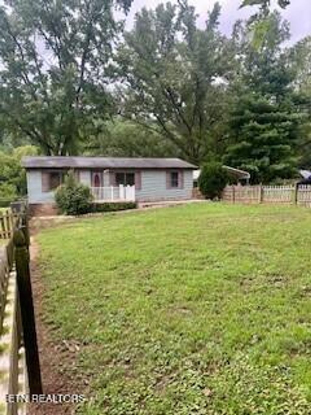 Photo of 4637 Nails Creek Rd, Rockford, TN 37853 (MLS # 1292714)