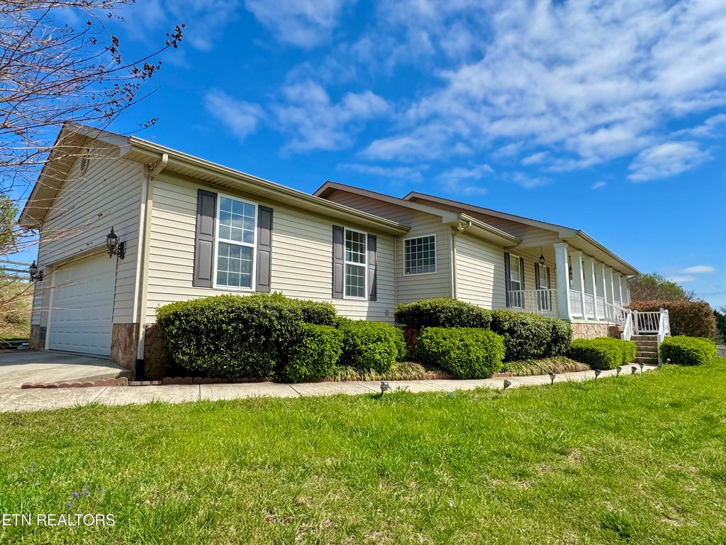 Photo of 146 Hunters Walk, Dayton, TN 37321 (MLS # 1295818)