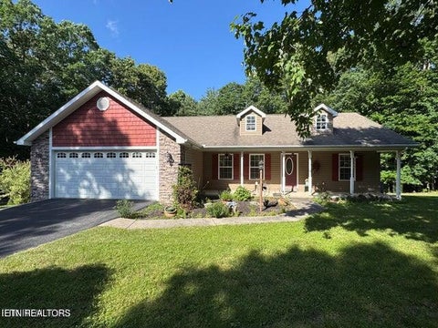 Photo of 366 Swallows Crossing, Grimsley, TN 38565 (MLS # 1359662)
