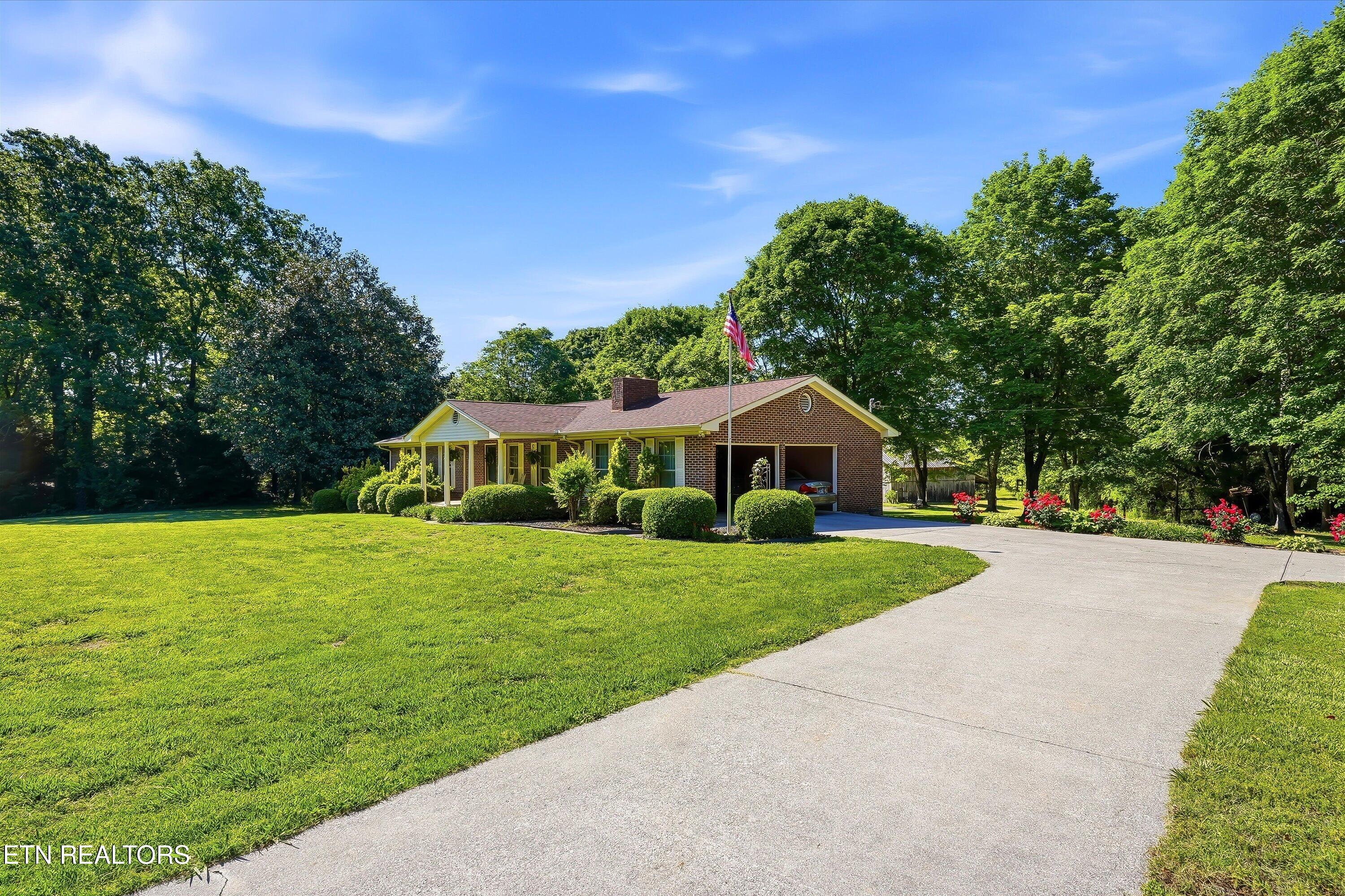 2104 Highway 163