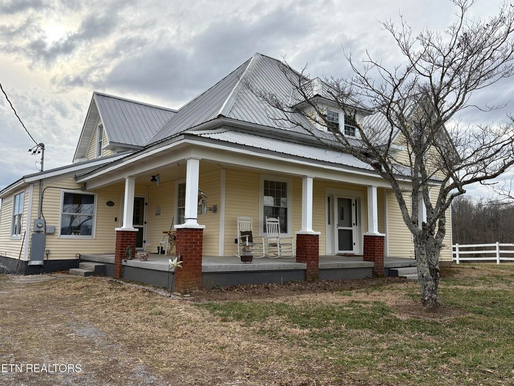 Photo of 8207 Corryton Rd, Corryton, TN 37721 (MLS # 1292410)