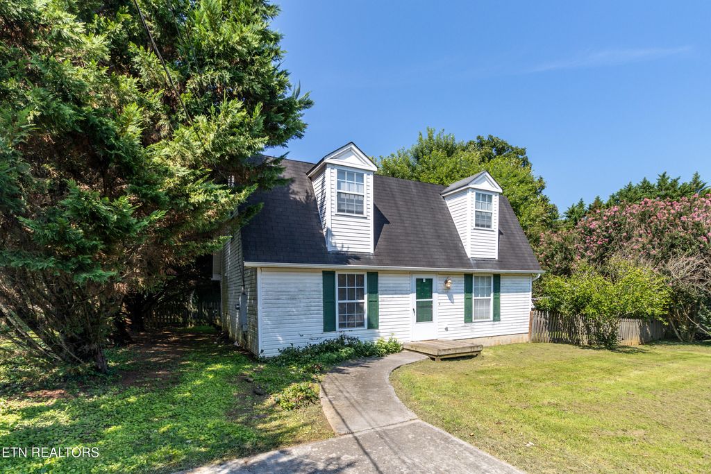 Photo of 7005 Buddy J Lane, Knoxville, TN 37918 (MLS # 1321147)