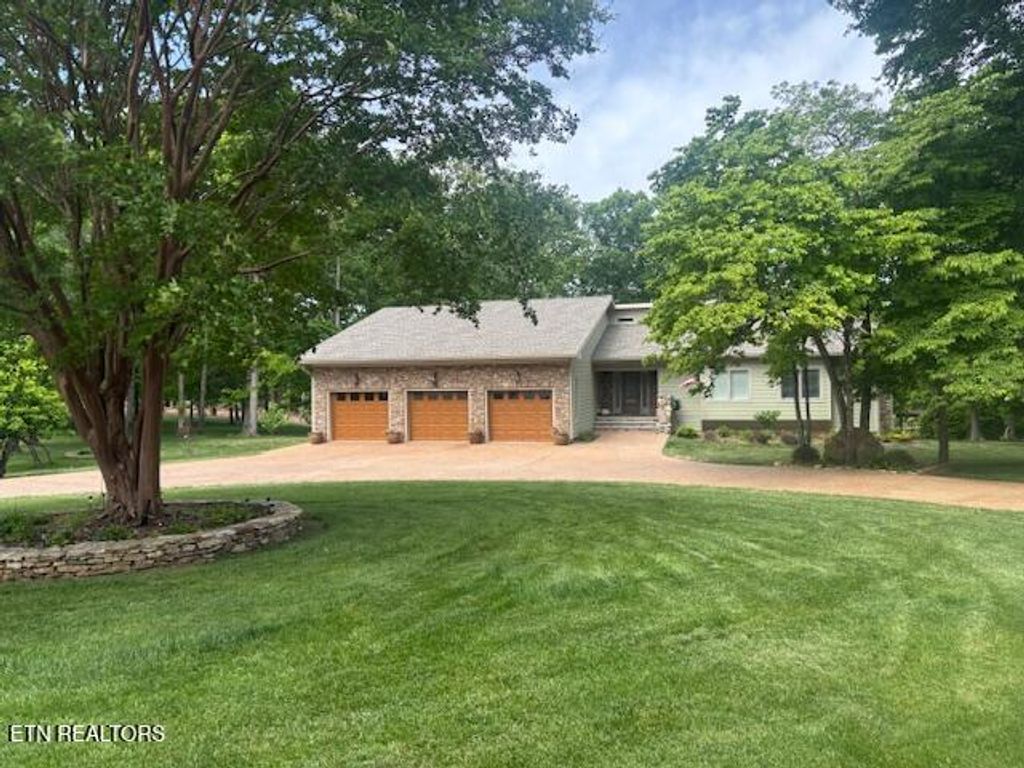 Photo of 1018 Bunker Ridge Tr, Soddy Daisy, TN 37379 (MLS # 1339626)