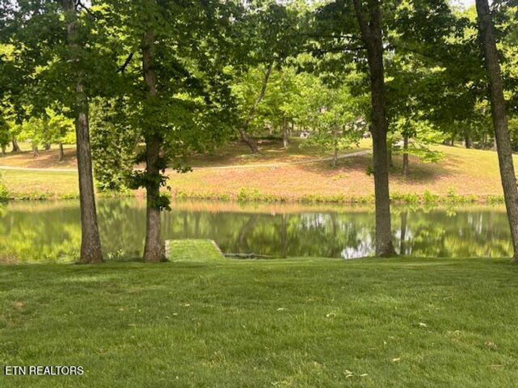 Photo of 1018 Bunker Ridge Tr, Soddy Daisy, TN 37379 (MLS # 1339626)