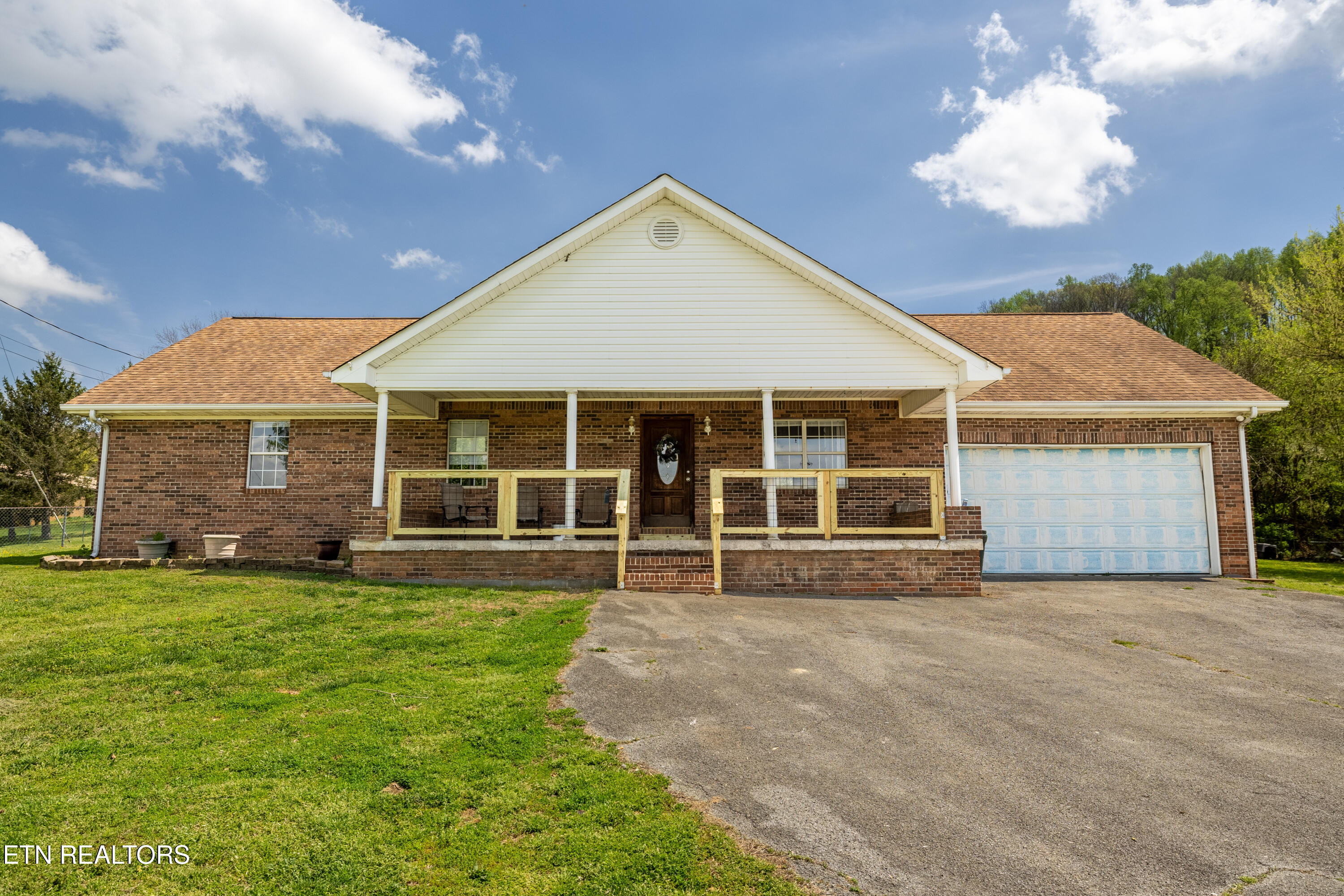 709 Head of Creek Rd