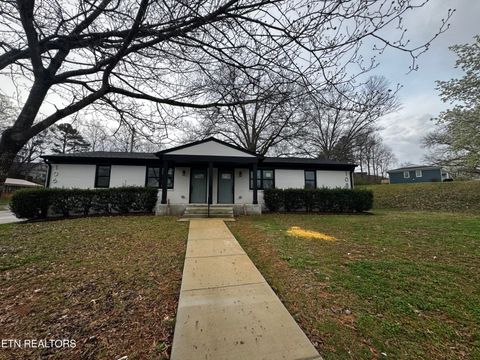 Photo of 106108 Boatman Street St, Cookeville, TN 38501 (MLS # 1332286)