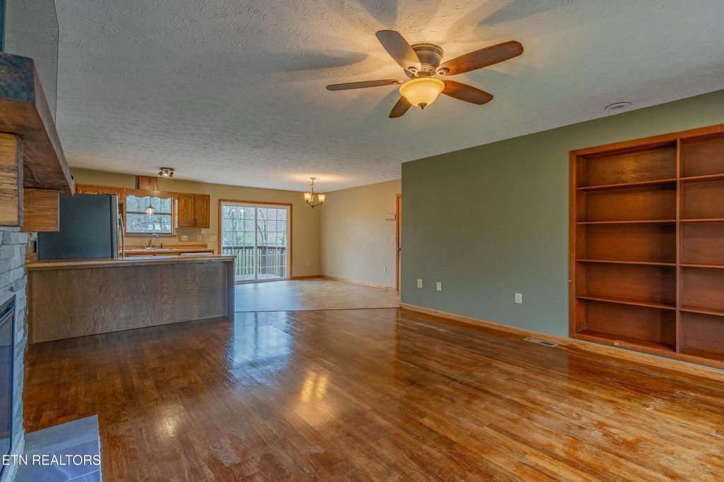 Photo of 223 Old Mill Rd, Wartburg, TN 37887 (MLS # 1295843)