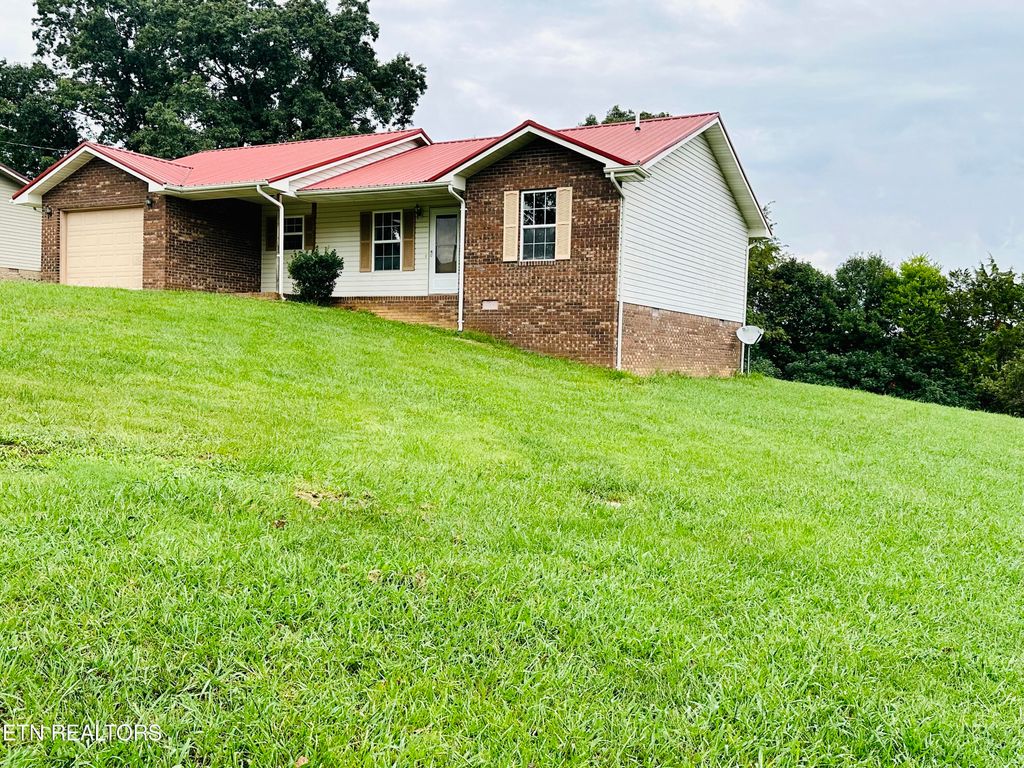 Photo of 192 MICHAL Lane, New Tazewell, TN 37825 (MLS # 1238039)