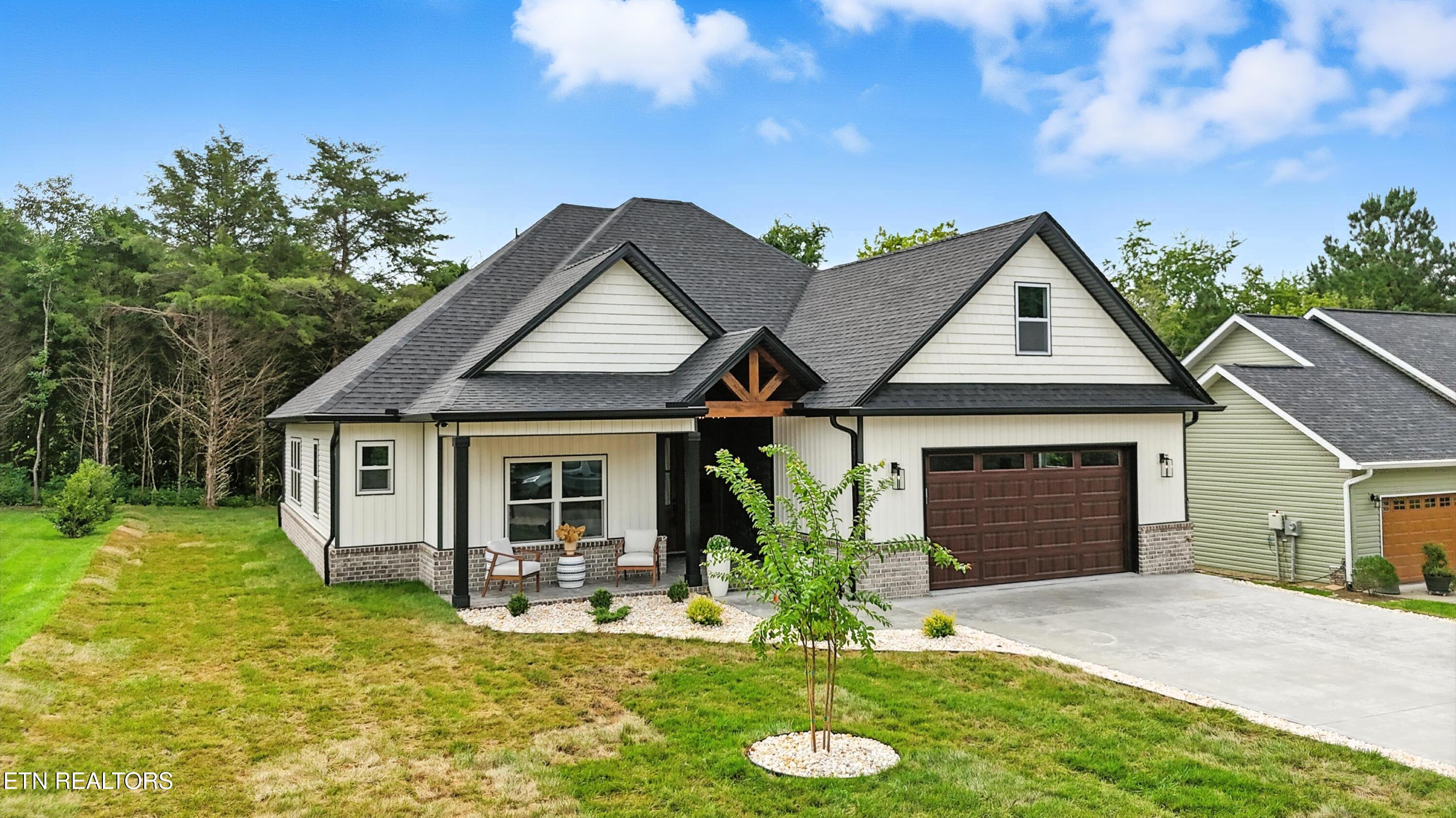 149 Gado Way
