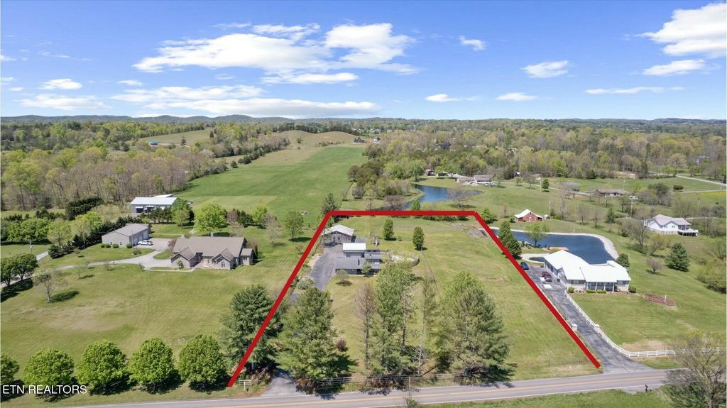 Photo of 1418 Jeffries Hollow Rd, Seymour, TN 37865 (MLS # 1292394)