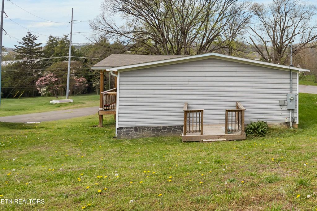Photo of 1931 Massachusetts Ave, Knoxville, TN 37921 (MLS # 1334980)