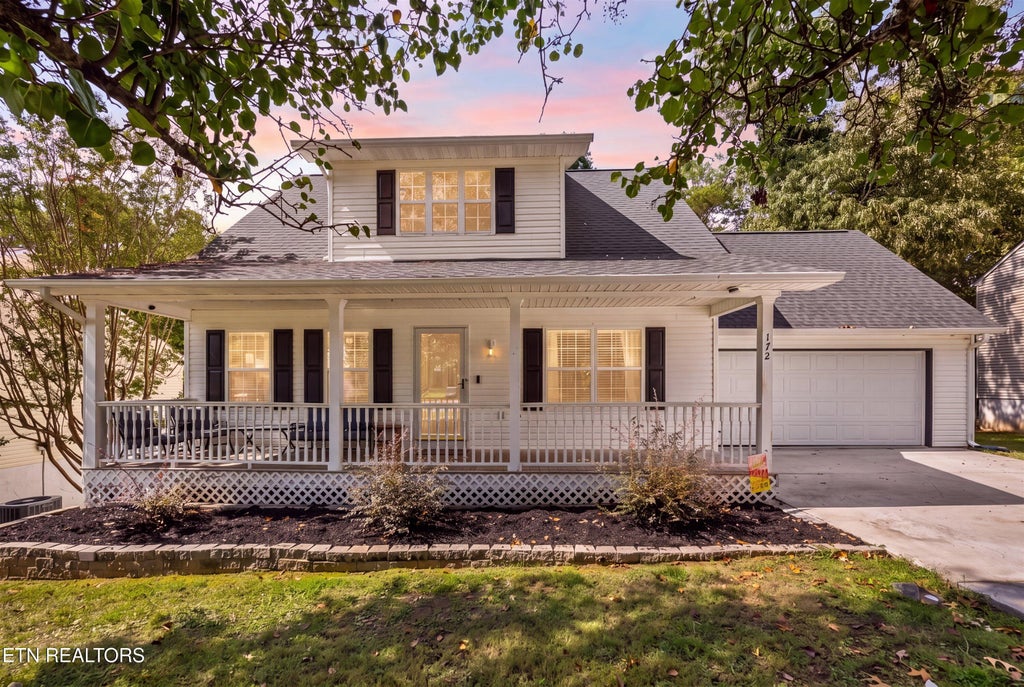 Photo of 172 Newport Way, Kingston, TN 37763 (MLS # 1356298)