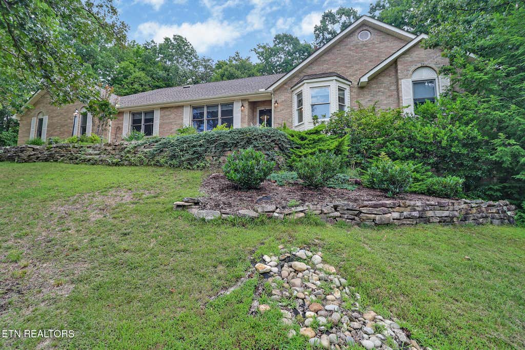 Photo of 17 Milnor Terrace, Crossville, TN 38558 (MLS # 1349172)