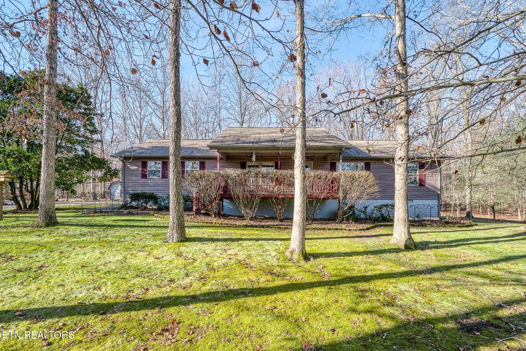 Photo of 327 Robin Hood Drive, Crossville, TN 38555 (MLS # 1324821)