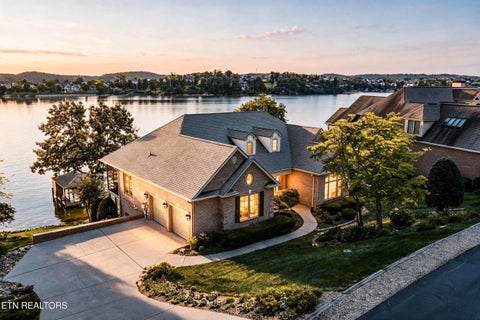 Photo of 120 Coyatee Point Drive, Loudon, TN 37774 (MLS # 1353350)