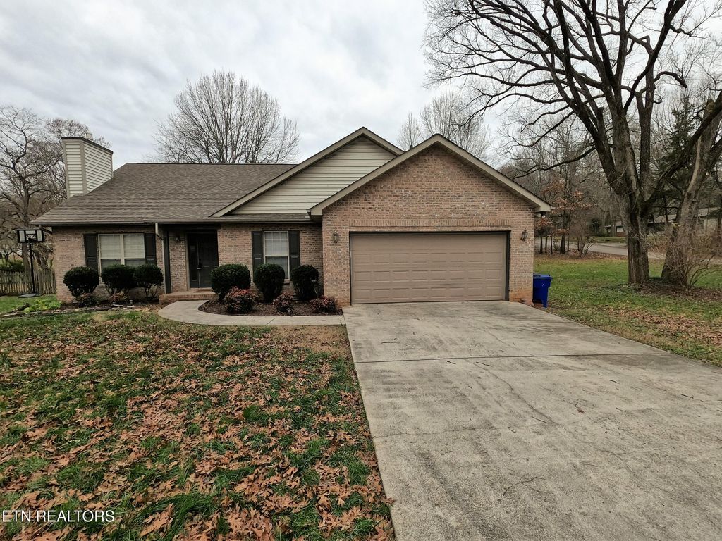 Photo of 3201 Saratoga Drive, Knoxville, TN 37920 (MLS # 1329261)