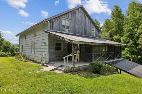 856 Little Berry Way Del Rio TN 37727