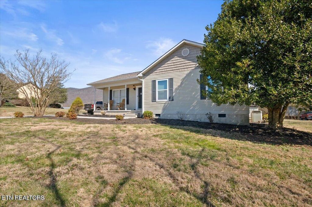 Photo of 330 Brown Drive, LaFollette, TN 37766 (MLS # 1330806)