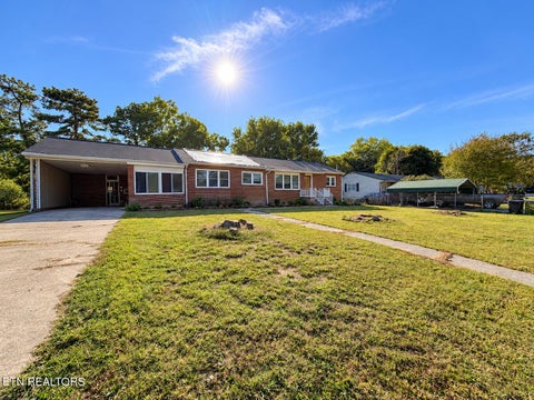 Photo of 317 Woodlawn Drive, Kingston, TN 37763 (MLS # 1357622)