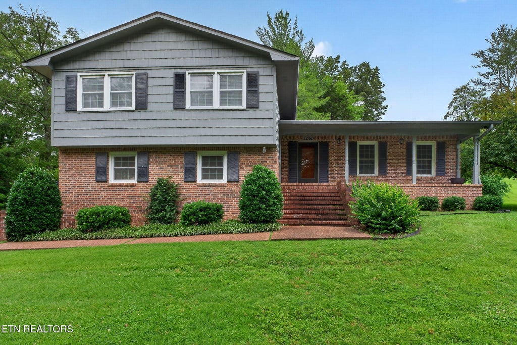 Photo of 1250 Charles St, Cookeville, TN 38506 (MLS # 1343364)