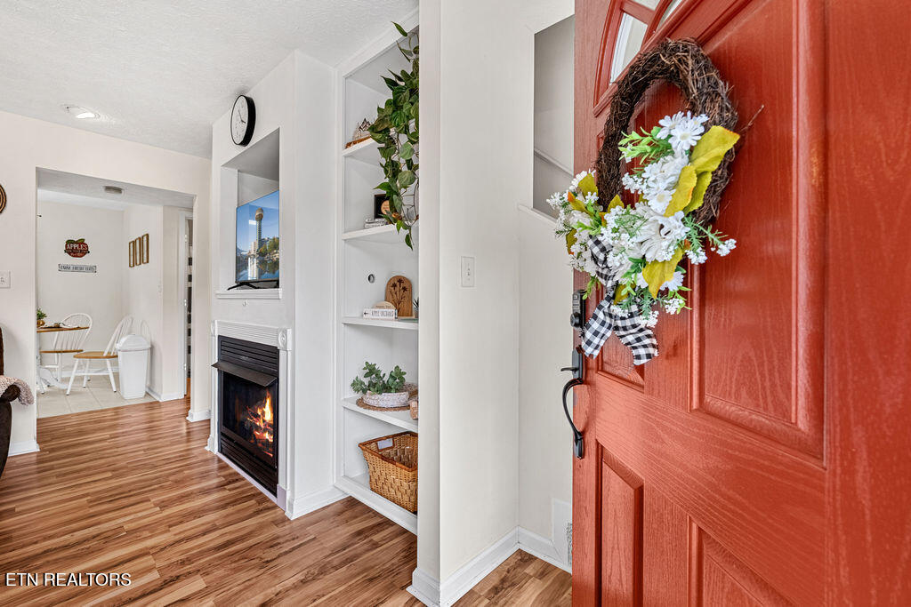 528 Orchard Valley Way